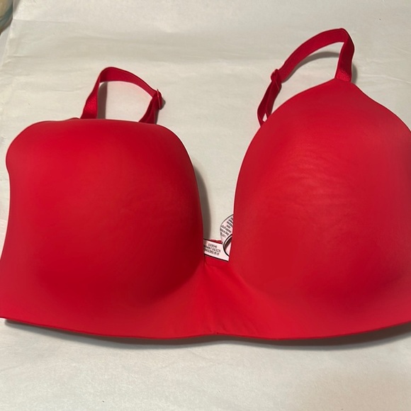 Victoria's Secret Red Plunge Bra with Molded Cups - Picture 1 of 7